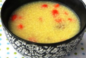 Millet-Congee-with-Longan